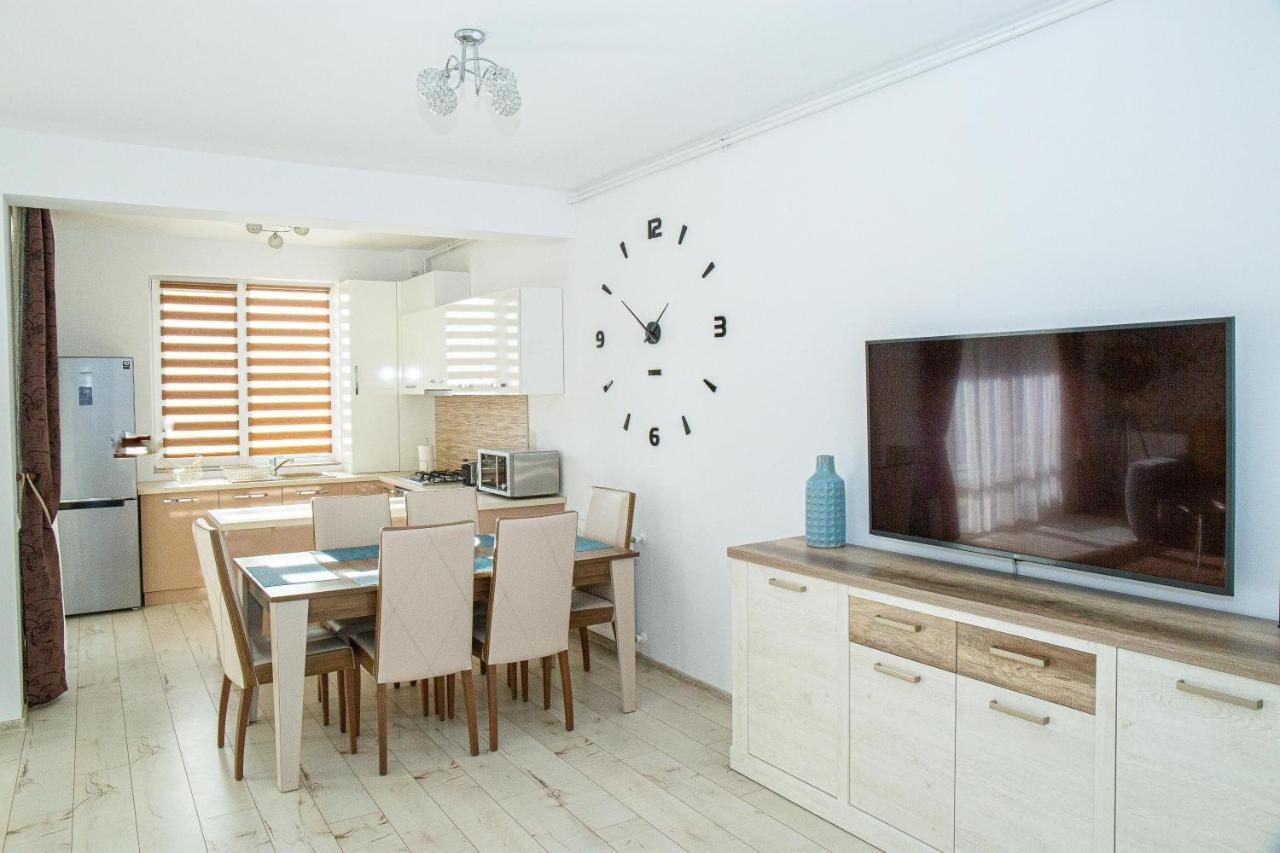 Apartament Apartament Luxury Irina Râșnov Zewnętrze zdjęcie