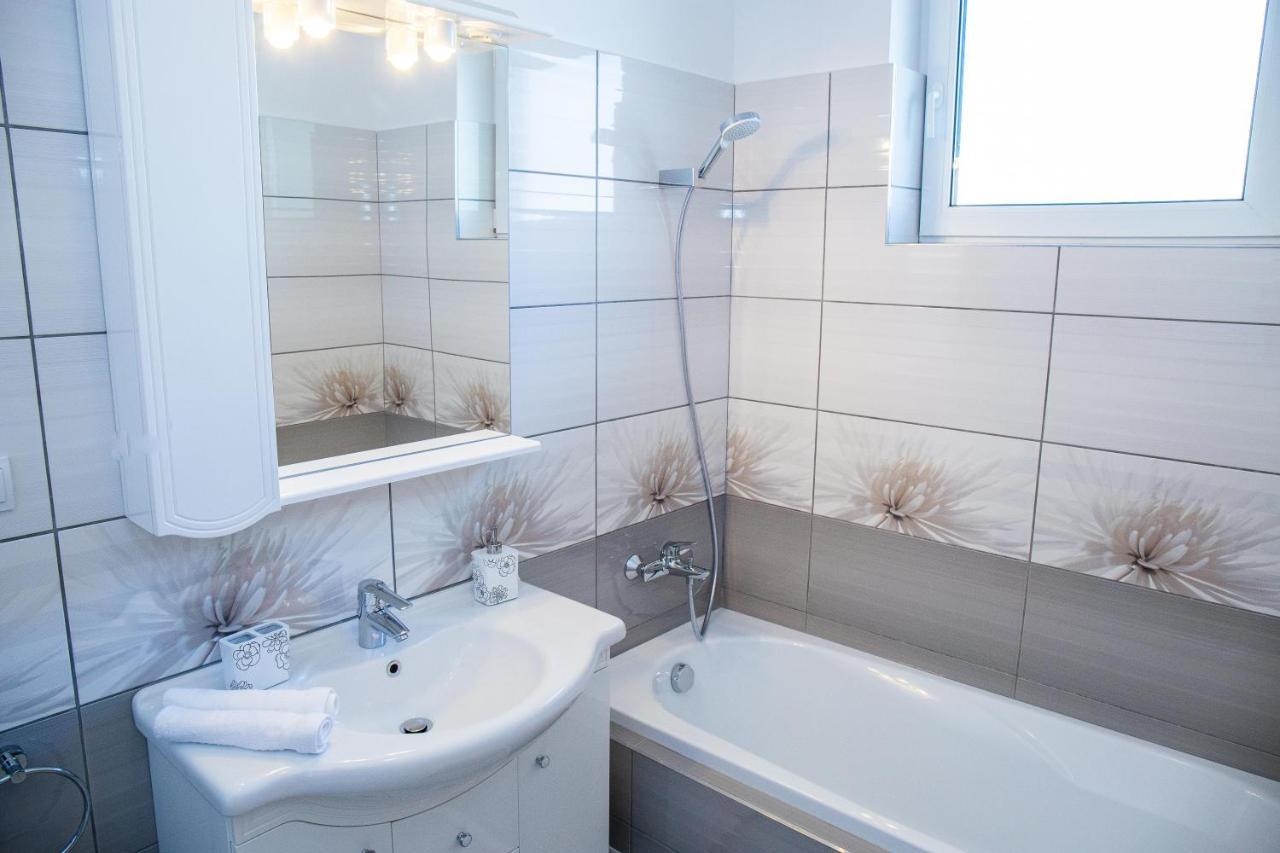 Apartament Apartament Luxury Irina Râșnov Zewnętrze zdjęcie